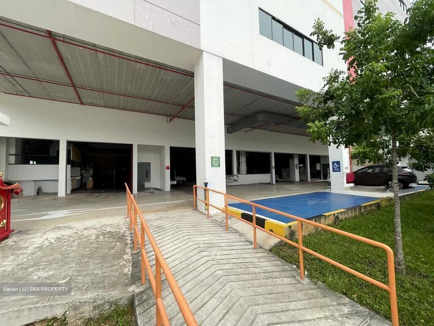 Woodlands Industrial Park E5 (D27), Retail #632006811